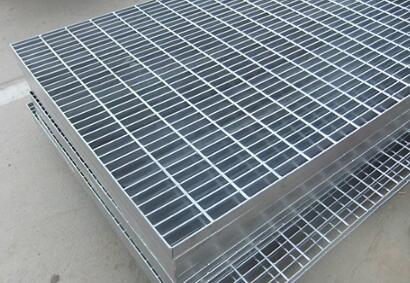 聚酯格柵板的使用毫不遜色