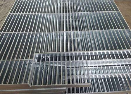 鍍鋅格柵板的維護方法